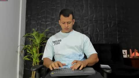 Alex Towers online show from June 2026 12:18:02 PM
