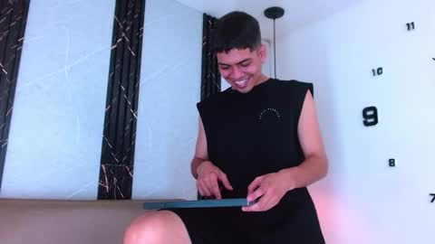 Alex Vanz online show from December 2025 11:26:02 AM