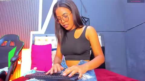 Snapshot of alexa_andherson chatting on January 2025 06:41:02 PM alexa andherson online show from January 2025 06:41:02 PM