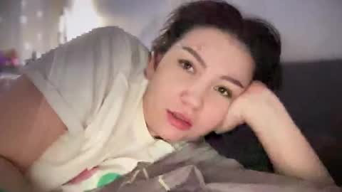 Snapshot of alexa_cruze chatting on November 2025 06:55:02 PM Alexa online show from November 2025 06:55:02 PM