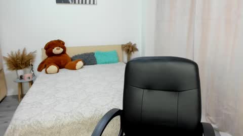 Snapshot of alexa_dolly chatting on March 2025 08:45:01 AM Alexa online show from March 2025 08:45:01 AM