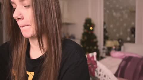 Snapshot of alexa_feels chatting on December 2024 06:24:02 AM Little Duck homie online show from December 2024 06:24:02 AM