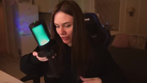 Snapshot of alexa_feels chatting on March 2025 10:38:01 PM Little Duck homie online show from March 2025 10:38:01 PM