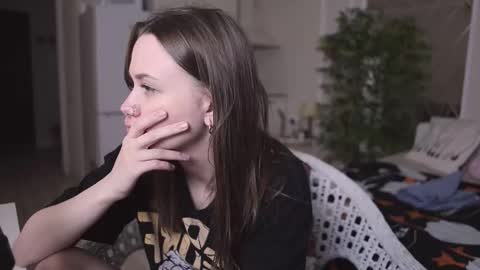 Snapshot of alexa_feels chatting on November 2025 04:29:01 PM Little Duck homie online show from November 2025 04:29:01 PM