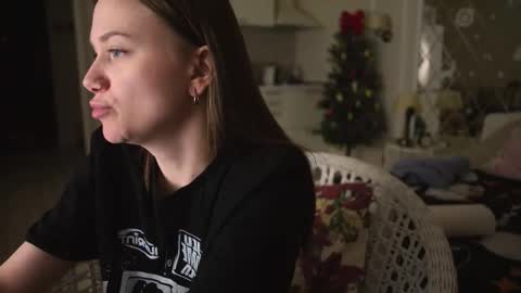 Snapshot of alexa_feels chatting on January 2026 05:15:01 PM Little Duck homie online show from January 2026 05:15:01 PM