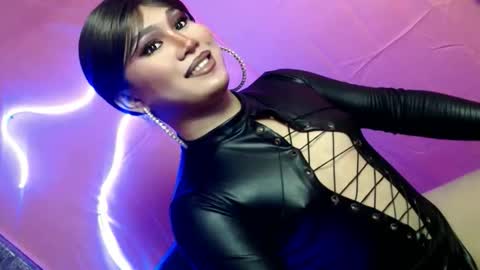 alexa_hansung online show from November 2025 11:27:02 AM