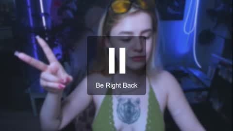 alexa_pirs online show from October 2025 06:49:02 PM