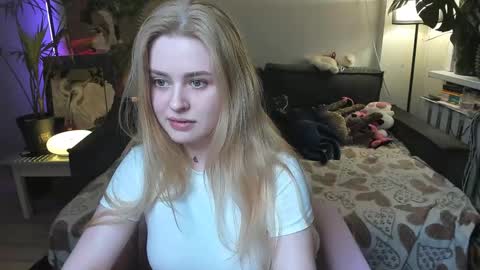 alexa_pirs online show from May 2026 08:03:01 PM
