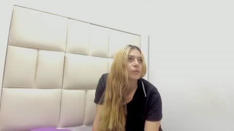 Snapshot of alexa_prada chatting on July 2026 03:17:01 PM alexa_prada online show from July 2026 03:17:01 PM