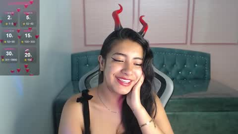 Alexandra online show from October 2025 12:17:01 PM