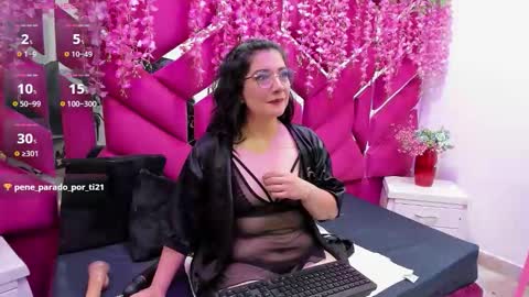 alexa sanz online show from April 2026 08:59:01 PM