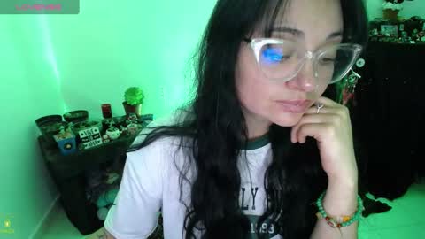 Snapshot of alexa_sweet69x chatting on December 2024 01:21:01 AM Alexa online show from December 2024 01:21:01 AM