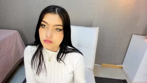 Snapshot of alexa_thaylor_ chatting on December 2024 02:33:01 PM Alexa Thaylor online show from December 2024 02:33:01 PM