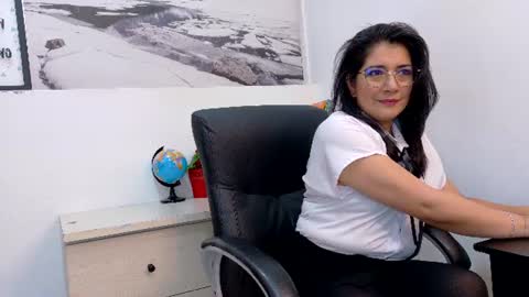 Snapshot of alexaa_sanz chatting on July 2026 06:05:01 PM Alexaa sanz online show from July 2026 06:05:01 PM