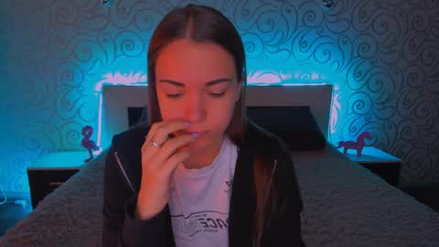 angel online show from December 2024 03:29:02 AM