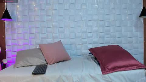 alexadamac online show from February 2026 07:48:01 PM