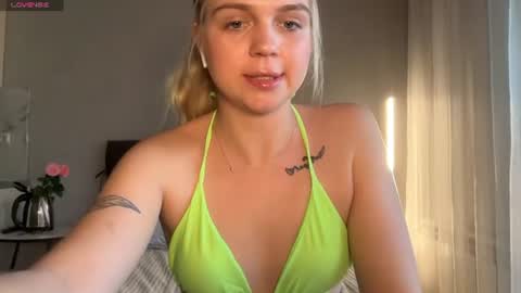 Snapshot of alexadevilicious chatting on June 2026 01:57:01 PM ALEXA online show from June 2026 01:57:01 PM