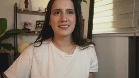 Snapshot of alexajhonsonof chatting on December 2024 07:06:01 PM alexajhonsonof online show from December 2024 07:06:01 PM