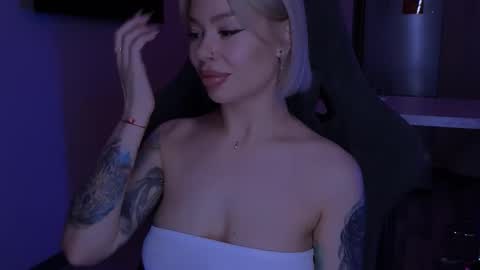 Snapshot of alexamason chatting on October 2025 02:25:02 AM Alexa Mason online show from October 2025 02:25:02 AM