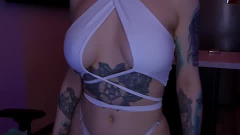 Snapshot of alexamason chatting on February 2026 01:24:02 AM Alexa Mason online show from February 2026 01:24:02 AM