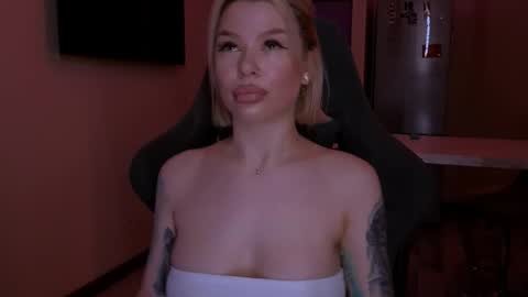 Snapshot of alexamason chatting on February 2026 01:07:02 AM Alexa Mason online show from February 2026 01:07:02 AM