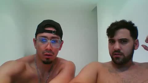 Snapshot of alexandbrandom chatting on September 2025 10:55:01 PM Dotados online show from September 2025 10:55:01 PM