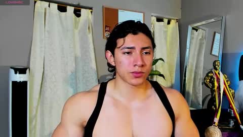 Snapshot of alexander_classy chatting on September 2025 11:38:01 PM Alex online show from September 2025 11:38:01 PM