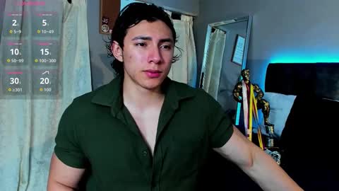 Snapshot of alexander_classy chatting on September 2025 01:40:02 AM Alex online show from September 2025 01:40:02 AM