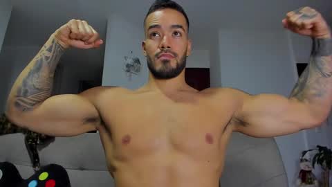 Snapshot of alexander_martines chatting on December 2024 03:51:01 AM Onlyfansalexmartinezwb Instagram alexwbmartinez Twitter martinezcb937 online show from December 2024 03:51:01 AM