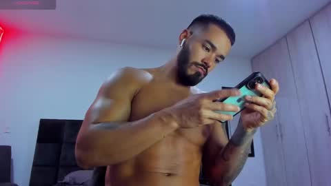 Snapshot of alexander_martines chatting on February 2025 02:09:02 AM Onlyfansalexmartinezwb Instagram alexwbmartinez Twitter martinezcb937 online show from February 2025 02:09:02 AM