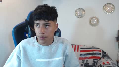 chicos hot online show from October 2025 01:43:02 PM