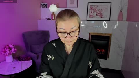 Alexandra online show from February 2025 05:12:01 PM