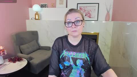 Alexandra online show from February 2025 06:18:02 AM