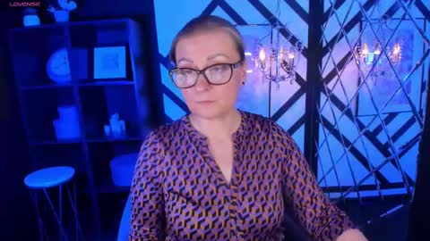 Alexandra online show from March 2025 05:29:01 PM