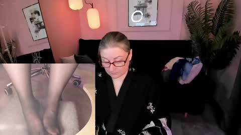 Alexandra online show from May 2026 09:20:02 PM