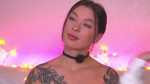 AlexandraBloom online show from December 2024 07:36:01 PM