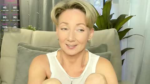 Alexandra online show from October 2025 12:46:02 PM