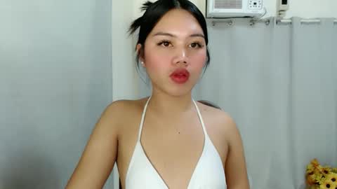 Snapshot of alexandralovely_9 chatting on February 2026 11:32:01 PM Andrea online show from February 2026 11:32:01 PM