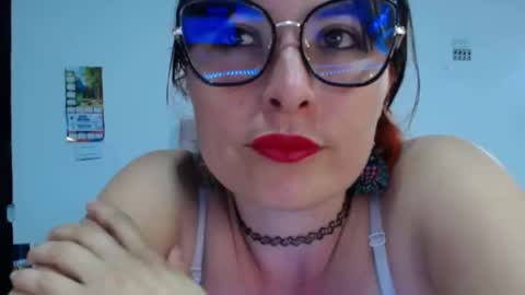 alexandrasaen online show from February 2026 09:46:02 PM