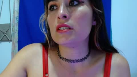 alexandrasaen online show from April 2026 09:56:02 PM