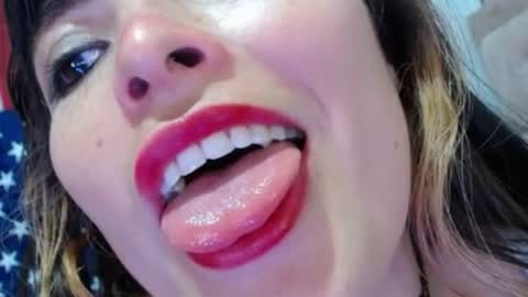 alexandrasaen online show from June 2026 09:53:02 PM
