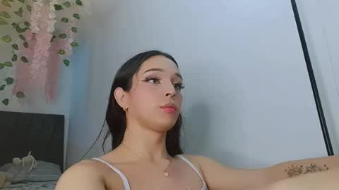 Snapshot of alexandre_chuad chatting on May 2026 06:02:02 PM Alexa online show from May 2026 06:02:02 PM