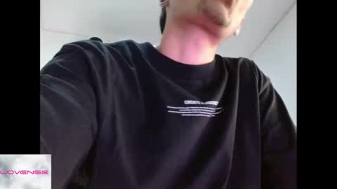 Snapshot of alexandre_starkk chatting on September 2025 09:03:01 PM Alexandre online show from September 2025 09:03:01 PM
