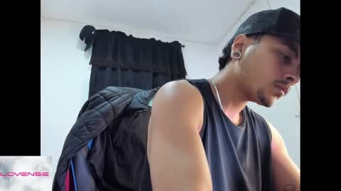 Snapshot of alexandre_starkk chatting on October 2025 04:26:02 PM Alexandre online show from October 2025 04:26:02 PM