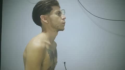 Snapshot of alexandrorossi chatting on December 2024 04:58:02 AM alexandrorossi online show from December 2024 04:58:02 AM