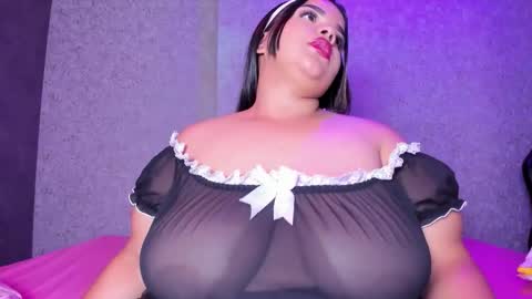 alexataylorr_ online show from January 2026 11:49:01 AM