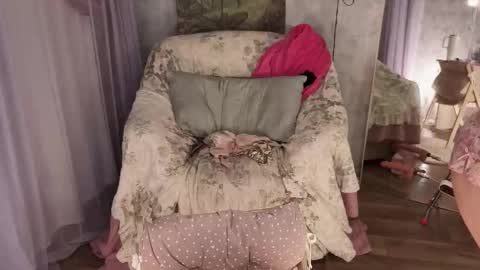 alexbellis online show from October 2025 12:02:02 AM