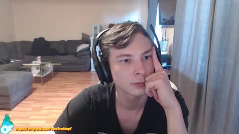 Snapshot of alexbrotkopf chatting on September 2025 10:37:02 AM Alex online show from September 2025 10:37:02 AM