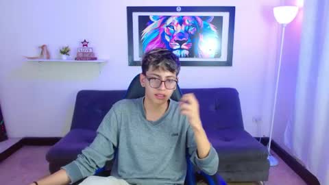 alex online show from April 2026 02:04:01 PM