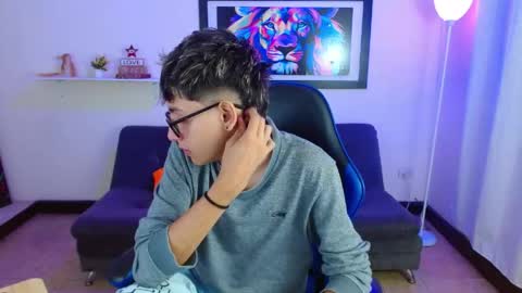 alex online show from May 2026 02:00:01 PM